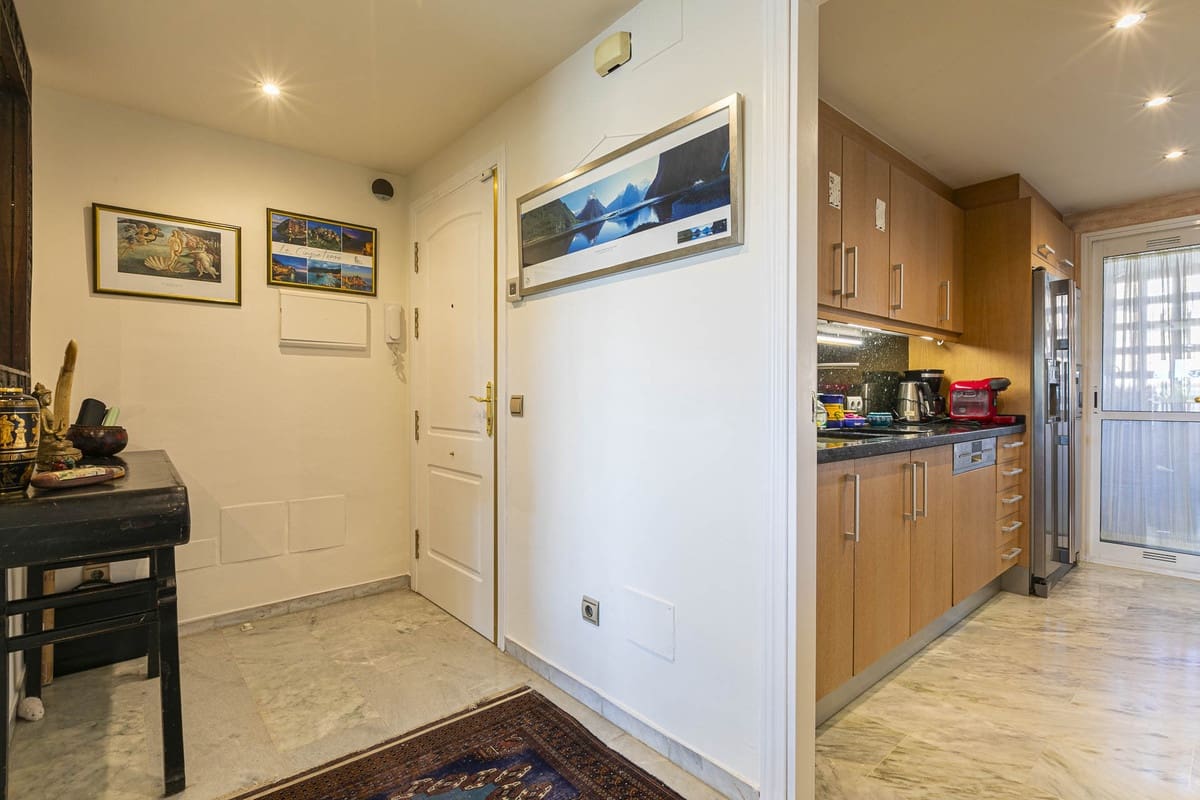 4 slaapkamer Penthouse te koop in Guadalmina met zwembad garage - € 950.000 (Ref: 9586726)