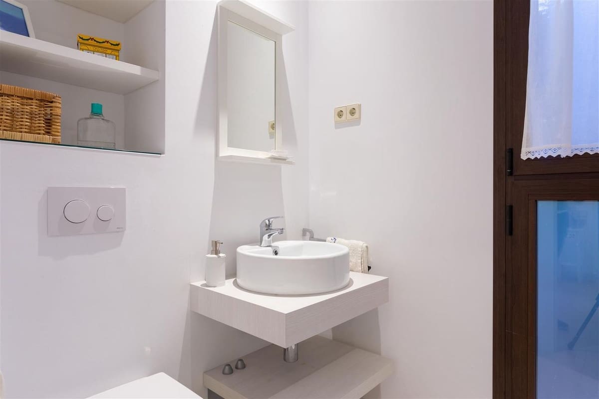 5 soveværelse Villa til salg i Guadalmina med swimmingpool garage - € 2.100.000 (Ref: 9650572)