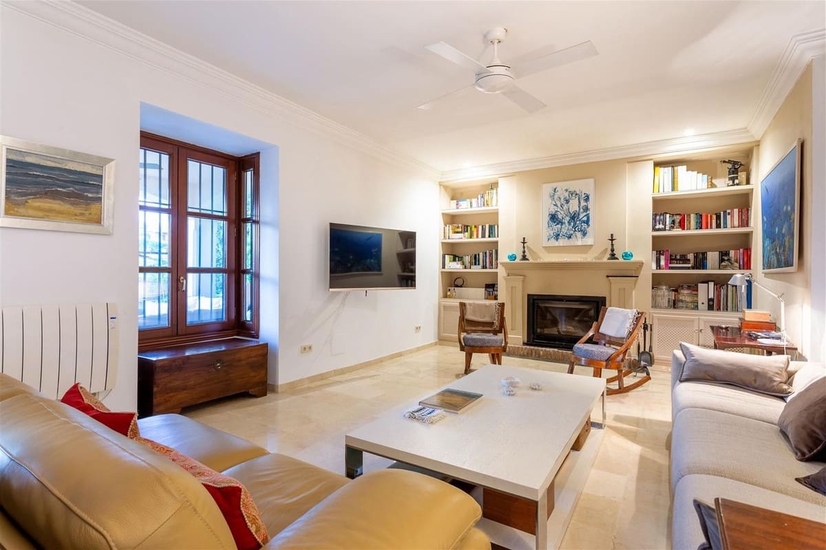 5 soveværelse Villa til salg i Guadalmina med swimmingpool garage - € 2.100.000 (Ref: 9650572)