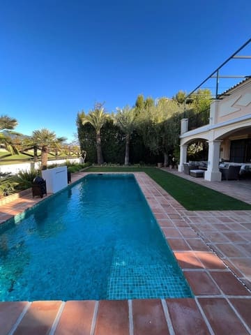 5 bedroom Villa for sale in Guadalmina Alta, Marbella with pool garage - € 2,100,000 (Ref: 9650572)