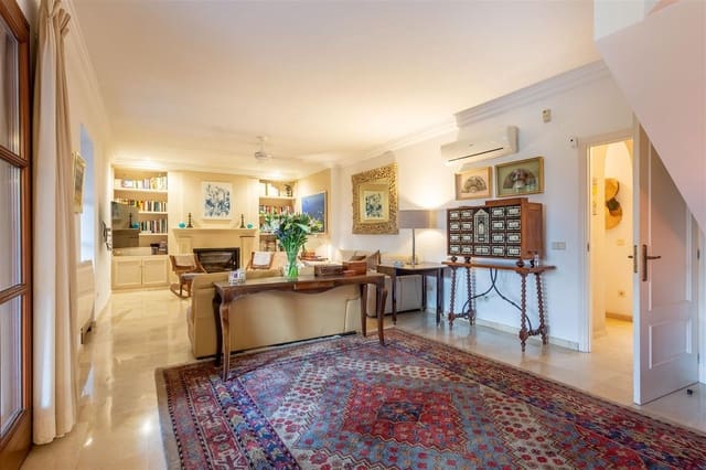 5 soverom Villa til salgs i Guadalmina Alta, Marbella med svømmebasseng garasje - € 2 100 000 (Ref: 9650572)