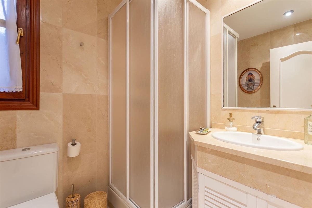 5 slaapkamer Villa te koop in Guadalmina met zwembad garage - € 2.100.000 (Ref: 9650572)