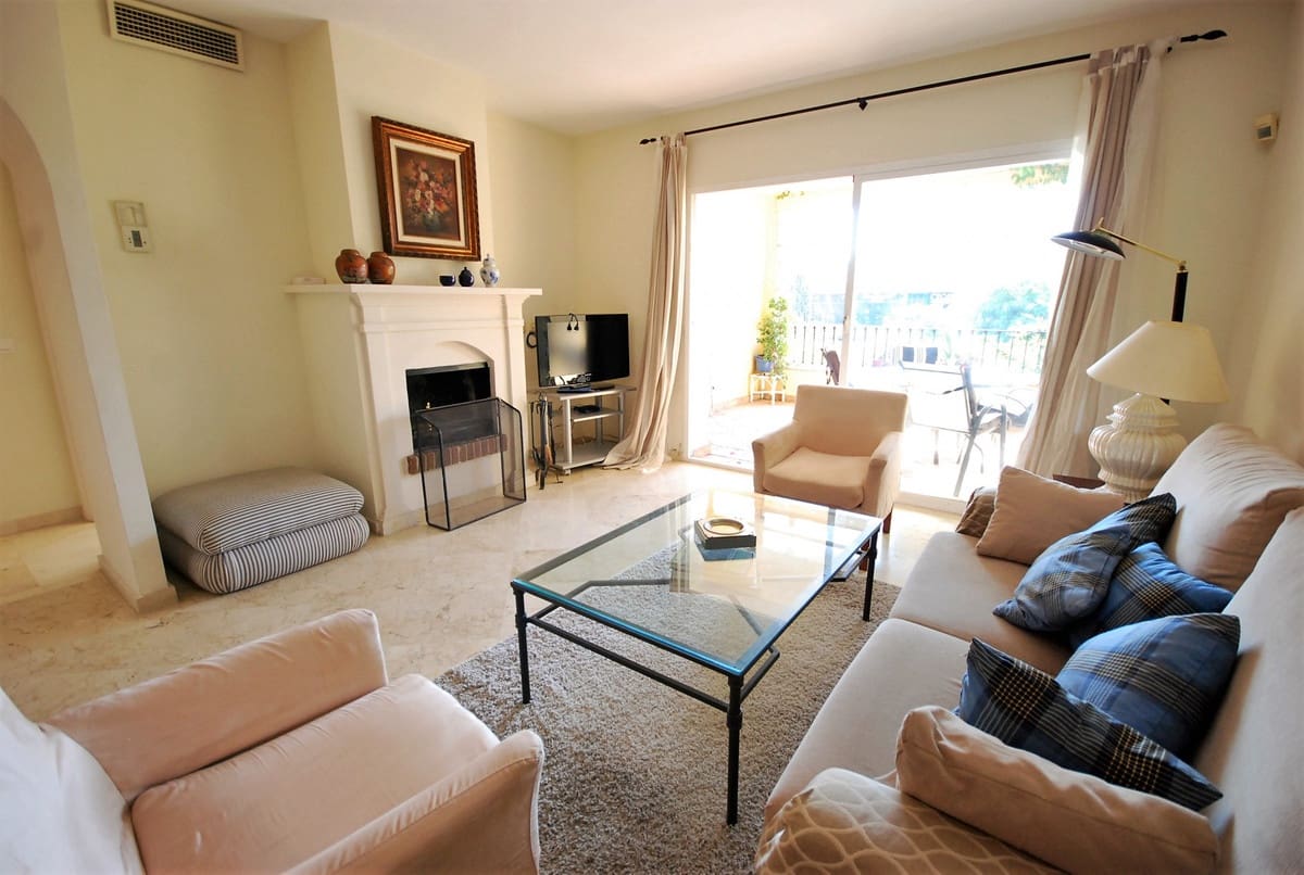 2 soveværelse Lejlighed til salg i Guadalmina med swimmingpool - € 395.000 (Ref: 9670896)