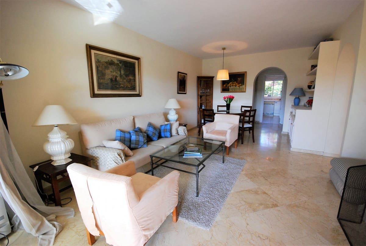 2 soveværelse Lejlighed til salg i Guadalmina med swimmingpool - € 395.000 (Ref: 9670896)