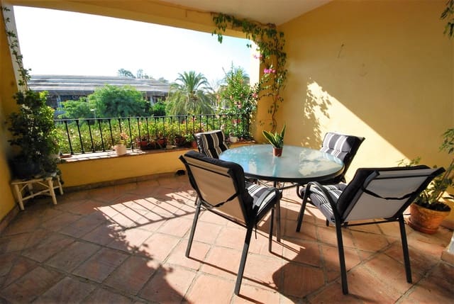 2 quarto Apartamento para venda em Guadalmina Alta, Marbella com piscina - 395 000 € (Ref: 9670896)