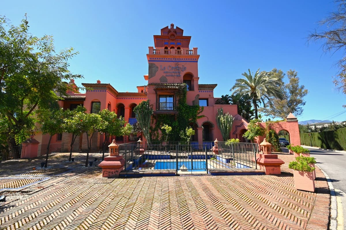 2 Zimmer Apartment zu verkaufen in Atalaya-Isdabe mit Pool Garage - 435.000 € (Ref: 9687448)