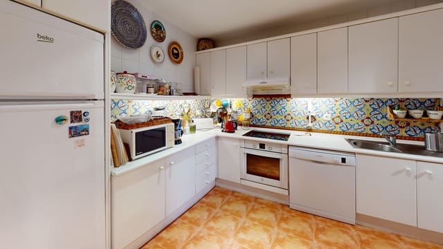 2 sovrum Lägenhet till salu i Atalaya-Isdabe, Estepona med pool garage - 435 000 € (Ref: 9687448)