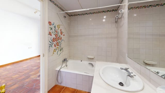 3 quarto Moradia Geminada para venda em Guadalmina Baja, Marbella - 600 000 € (Ref: 9743980)