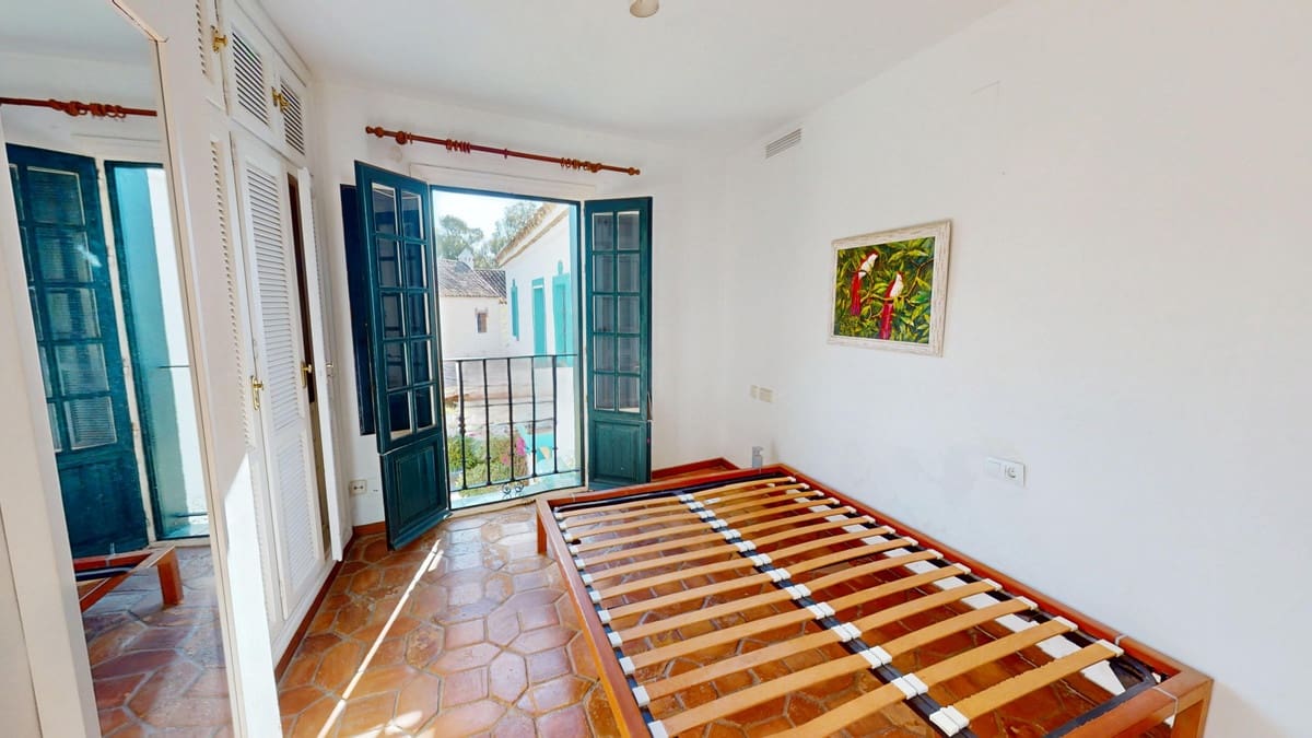 Pareado de 3 habitaciones en Guadalmina en venta - 600.000 € (Ref: 9743980)