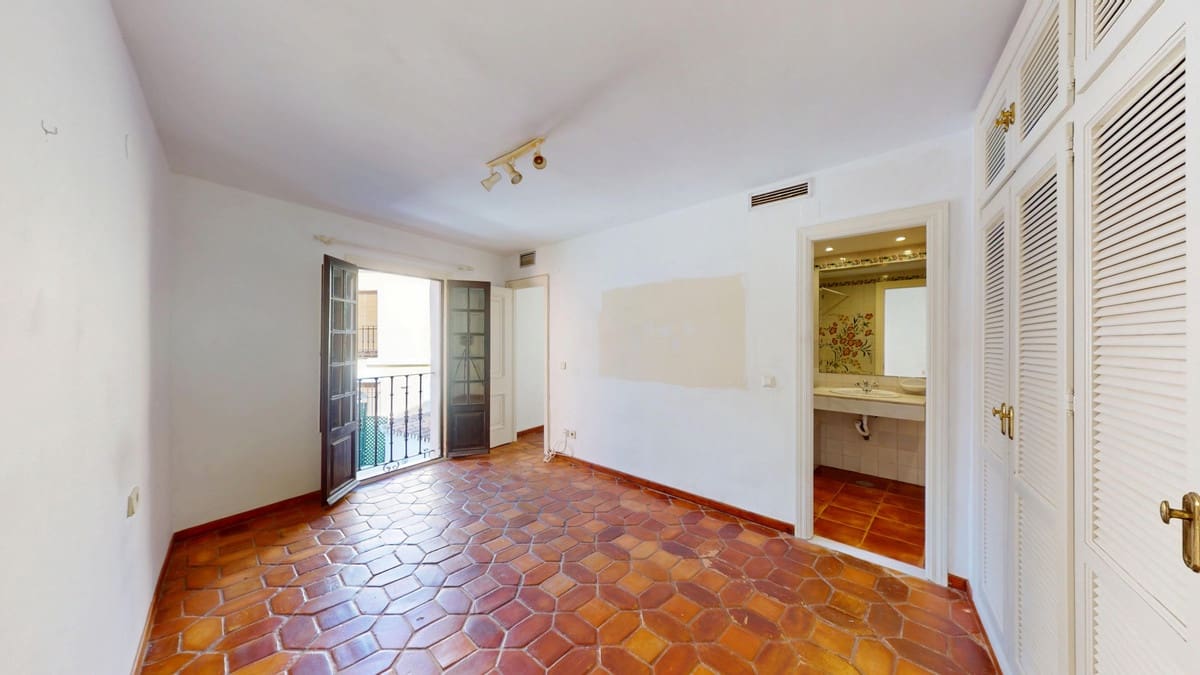 3 bedroom Semi-detached Villa for sale in Guadalmina - € 600,000 (Ref: 9743980)