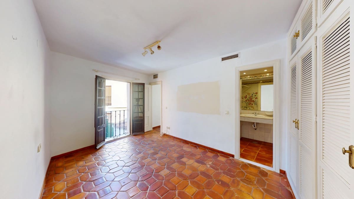 3 bedroom Semi-detached Villa for sale in Guadalmina - € 600,000 (Ref: 9743980)