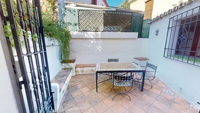 3 soveværelse Semi-Rækkehus til salg i Guadalmina Baja, Marbella - € 600.000 (Ref: 9743980)
