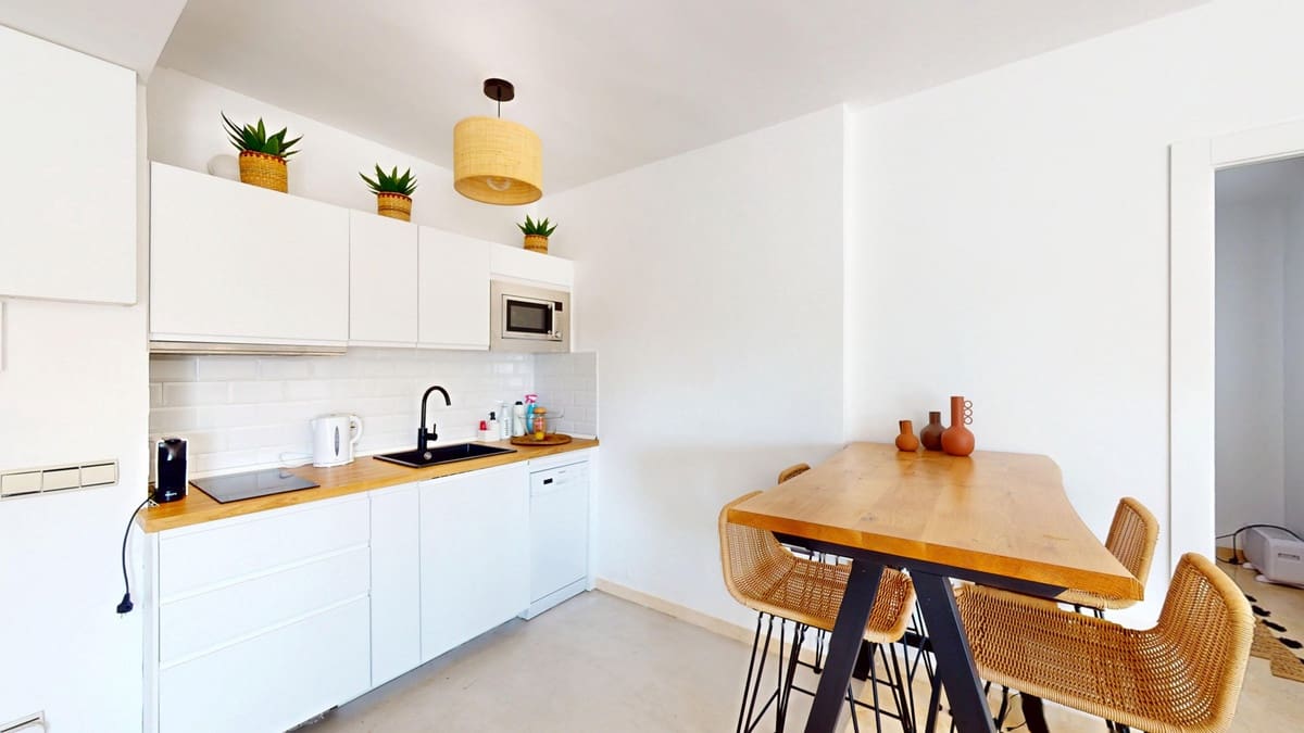 Apartamento de 2 habitaciones en Atalaya-Isdabe en venta con piscina - 350.000 € (Ref: 9744169)