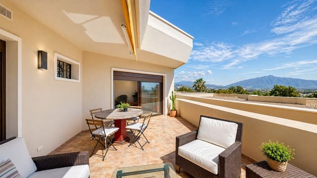 2 chambre Appartement à vendre à Atalaya-Isdabe, Estepona avec piscine - 350 000 € (Ref: 9744169)