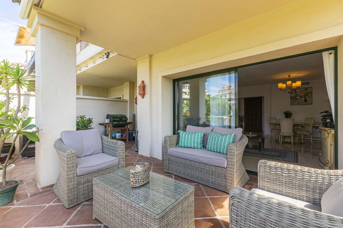 3 soverom Leilighet til salgs i Benahavis med svømmebasseng garasje - € 880 000 (Ref: 9804534)