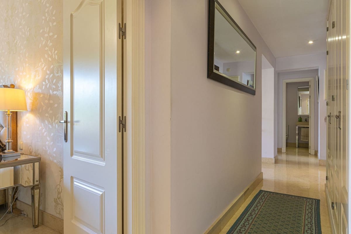 3 soverom Leilighet til salgs i Benahavis med svømmebasseng garasje - € 880 000 (Ref: 9804534)