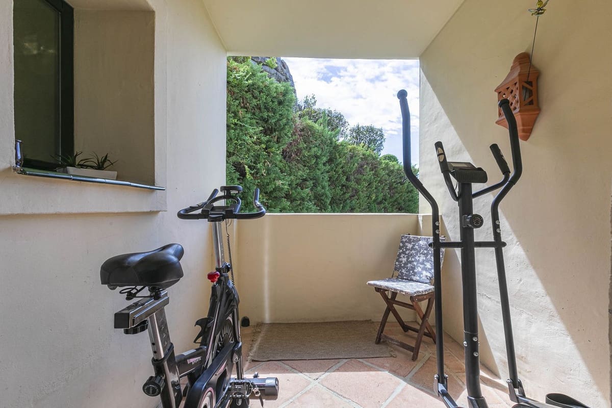 3 soverom Leilighet til salgs i Benahavis med svømmebasseng garasje - € 880 000 (Ref: 9804534)