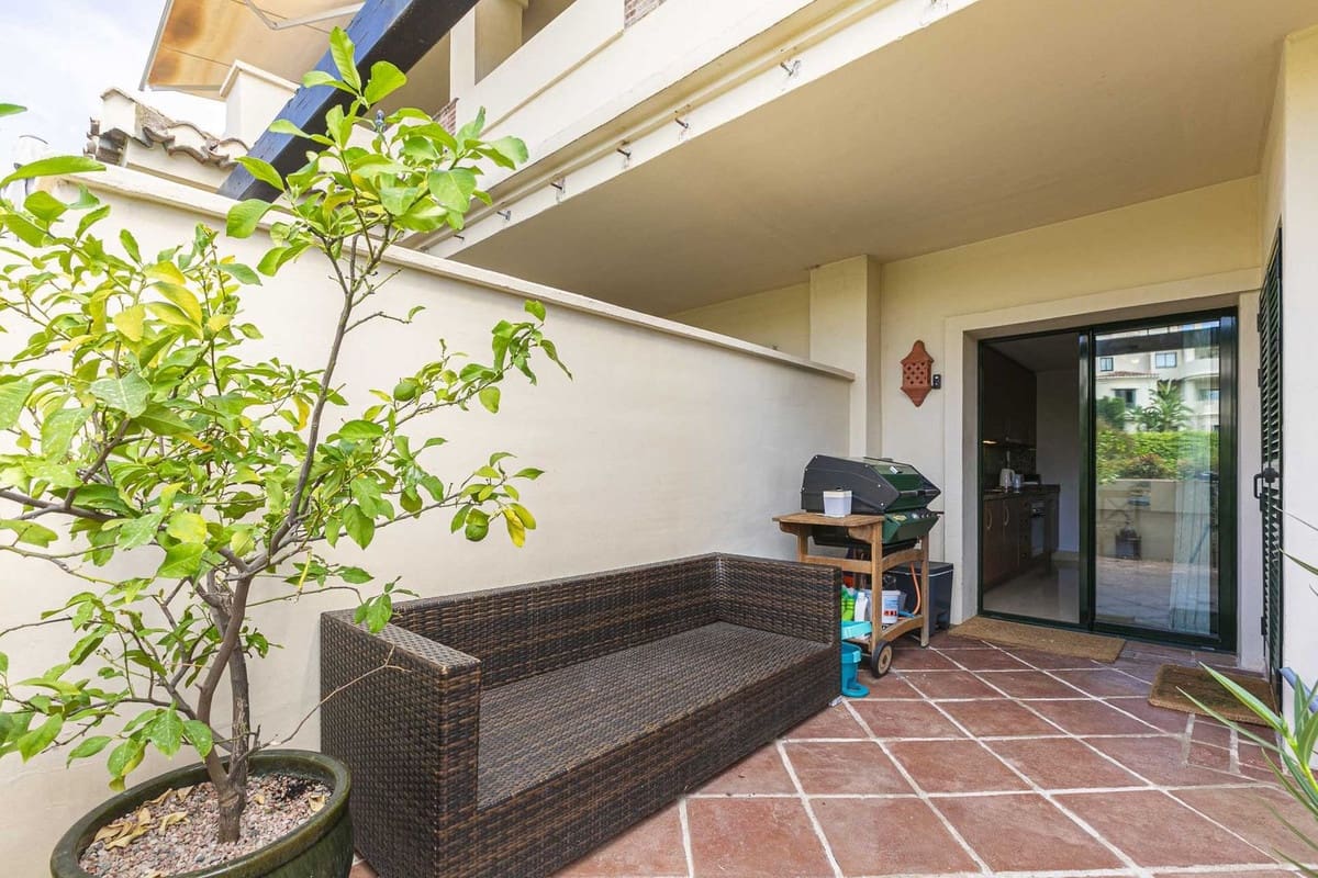 3 soverom Leilighet til salgs i Benahavis med svømmebasseng garasje - € 880 000 (Ref: 9804534)