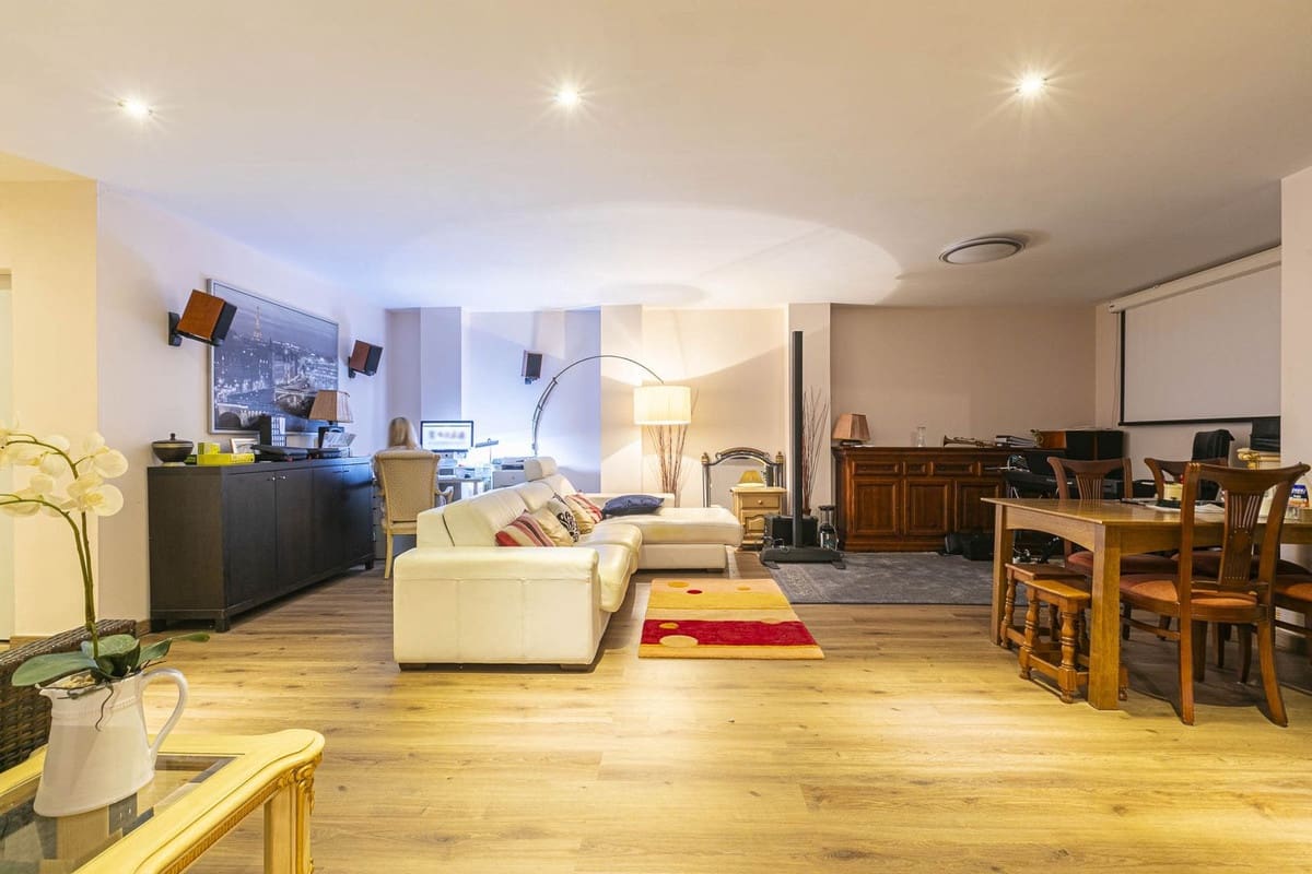 3 soverom Leilighet til salgs i Benahavis med svømmebasseng garasje - € 880 000 (Ref: 9804534)