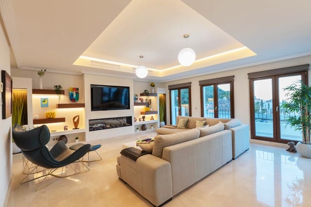 Chalet de 4 habitaciones en Benahavís en venta con piscina garaje - 1.595.000 € (Ref: 9829361)