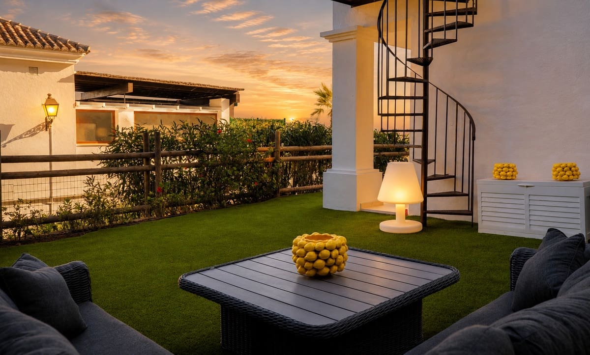 4 bedroom Villa for sale in Benahavis with pool garage - € 1,595,000 (Ref: 9829361)