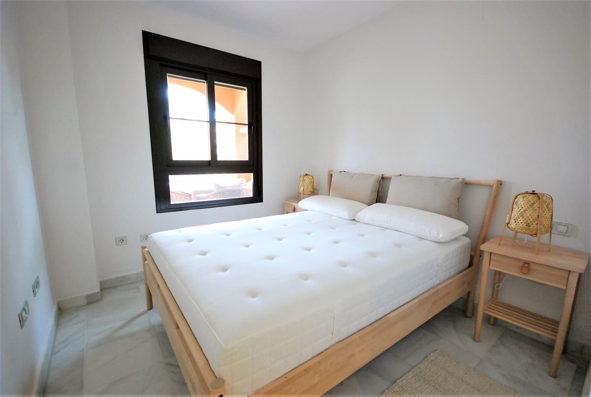 2 bedroom Apartment for sale in Estepona with pool garage - € 450,000 (Ref: 9846623)