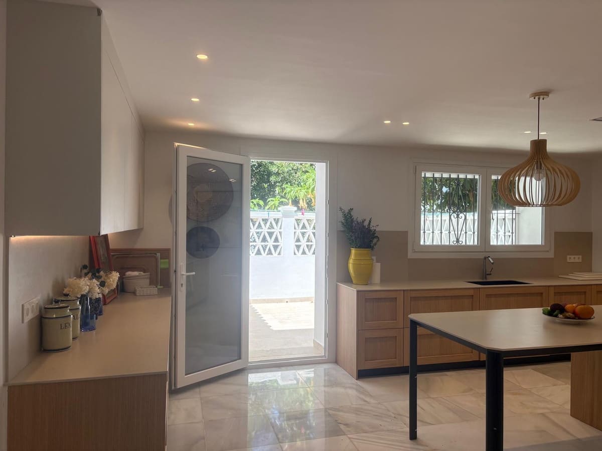 5 camera da letto Villa in vendita in Guadalmina con piscina garage - 16.000.000 € (Rif: 9920610)