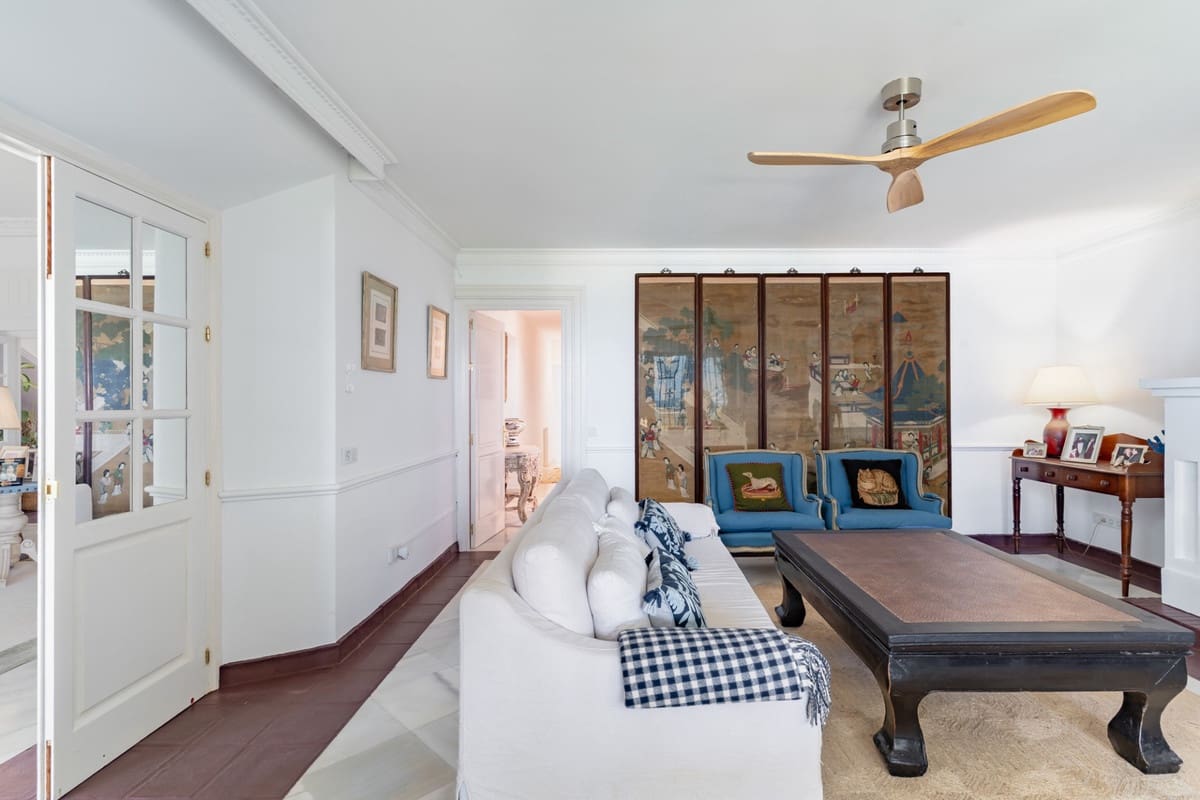 5 slaapkamer Villa te huur in Guadalmina met zwembad garage - € 35.000 (Ref: 9920611)