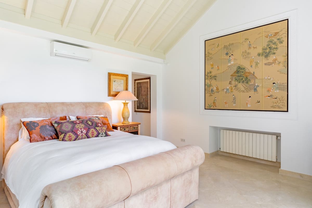 5 slaapkamer Villa te huur in Guadalmina met zwembad garage - € 35.000 (Ref: 9920611)