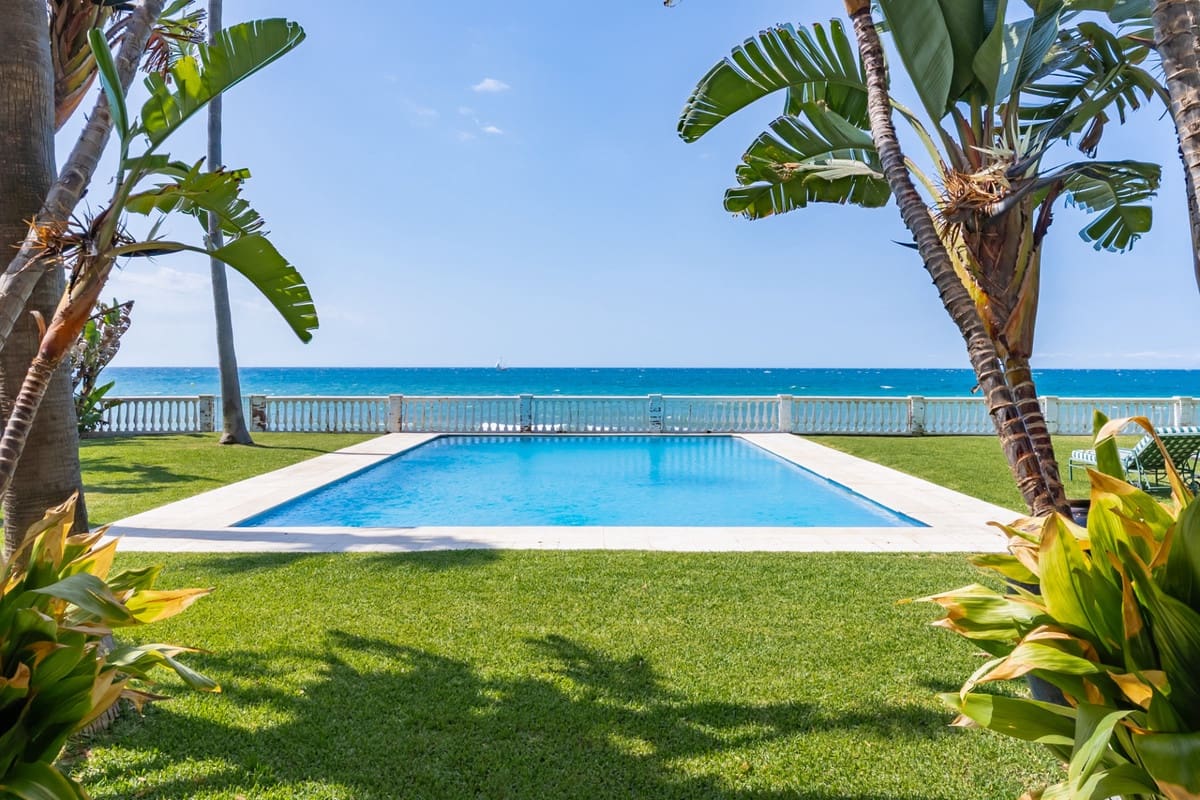 5 slaapkamer Villa te huur in Guadalmina met zwembad garage - € 35.000 (Ref: 9920611)