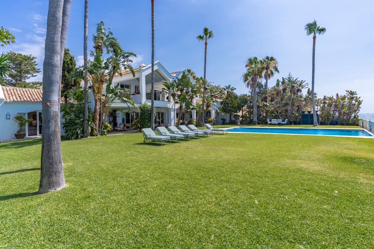 5 slaapkamer Villa te huur in Guadalmina met zwembad garage - € 35.000 (Ref: 9920611)