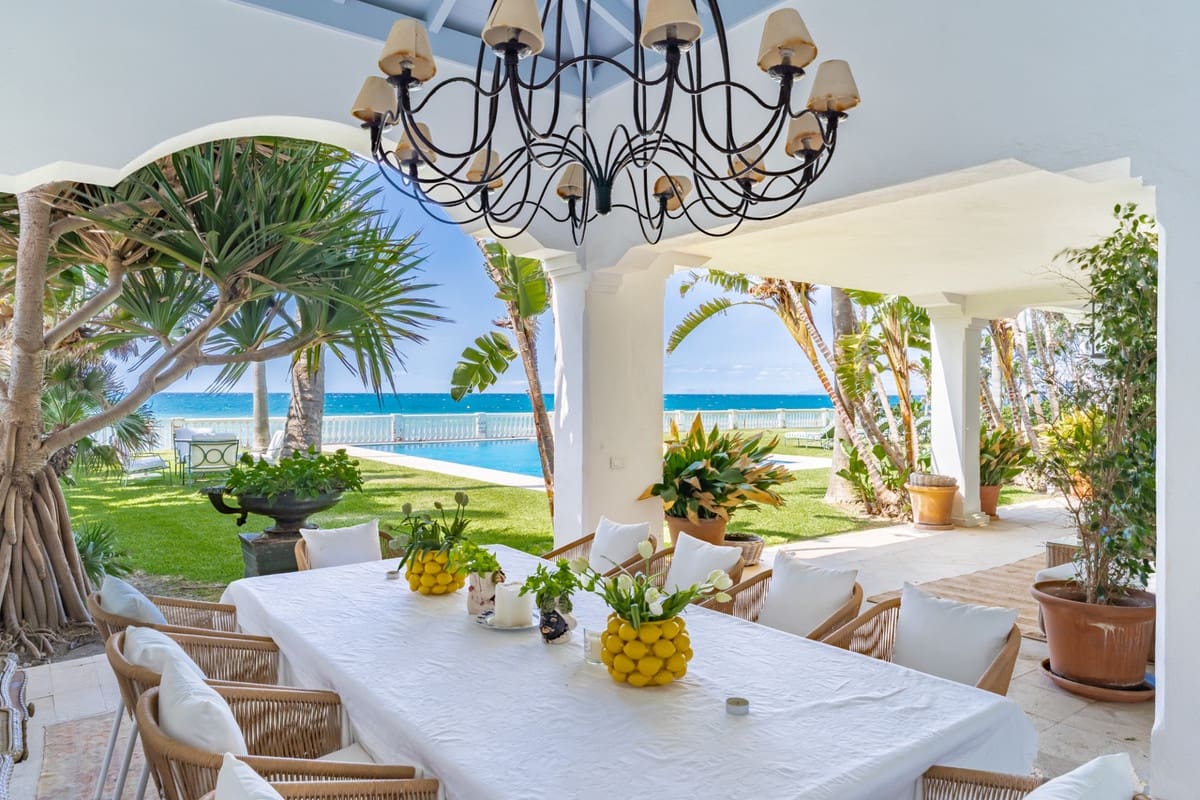 5 slaapkamer Villa te huur in Guadalmina met zwembad garage - € 35.000 (Ref: 9920611)