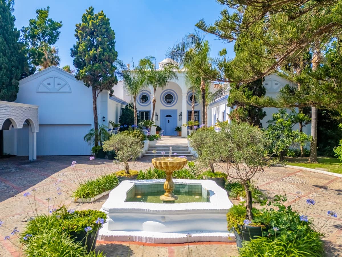 5 slaapkamer Villa te huur in Guadalmina met zwembad garage - € 35.000 (Ref: 9920611)