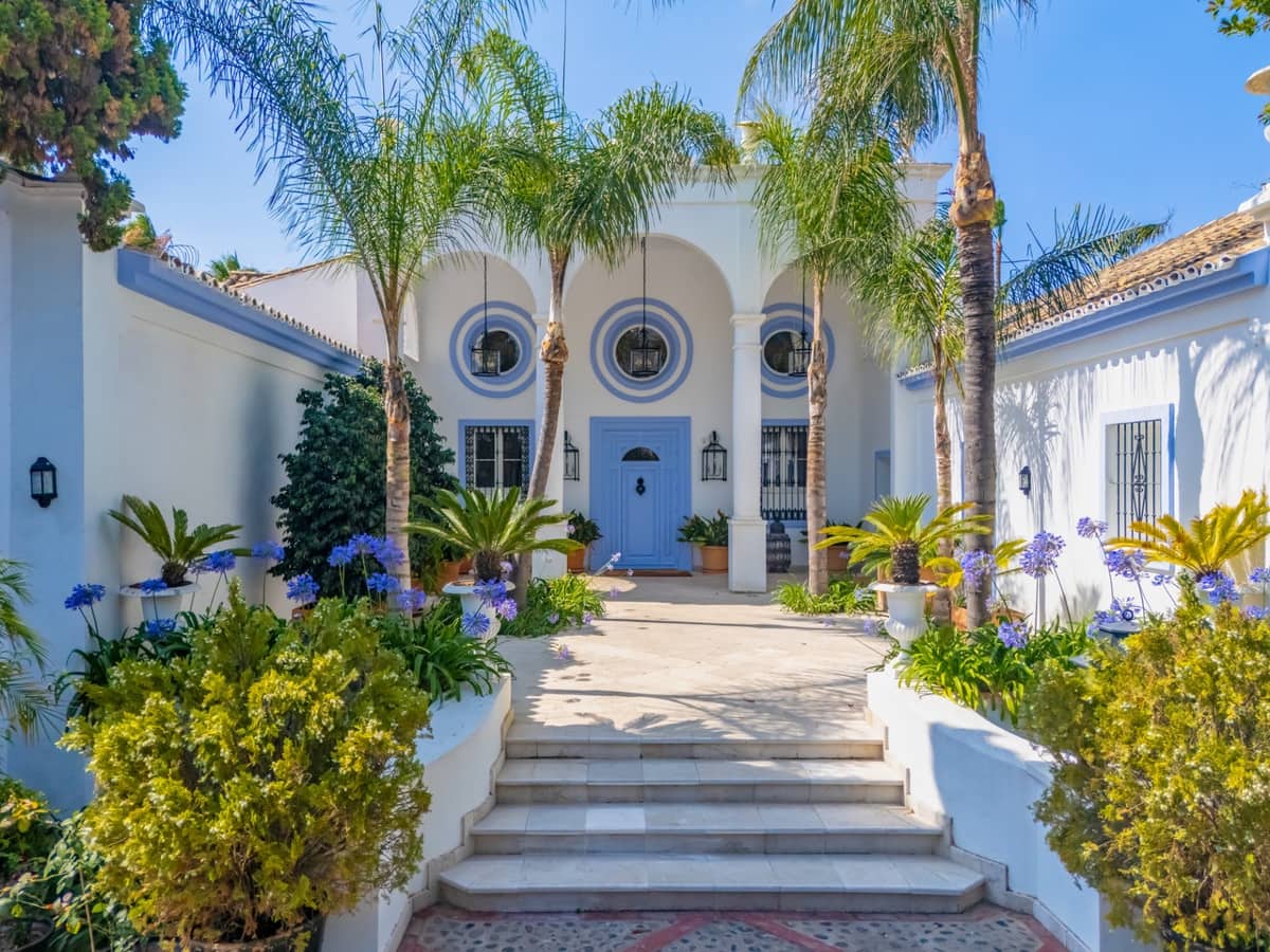 5 slaapkamer Villa te huur in Guadalmina met zwembad garage - € 35.000 (Ref: 9920611)