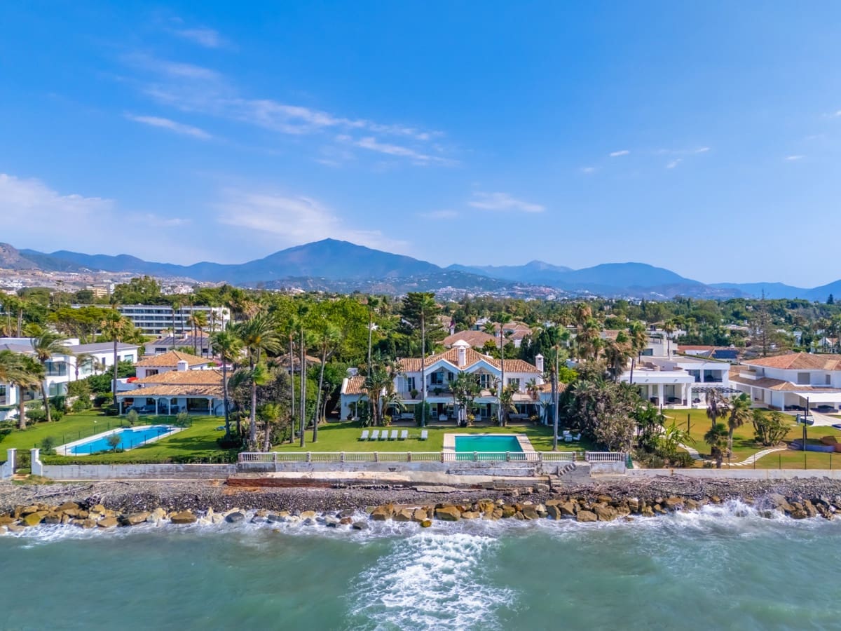 5 slaapkamer Villa te huur in Guadalmina met zwembad garage - € 35.000 (Ref: 9920611)