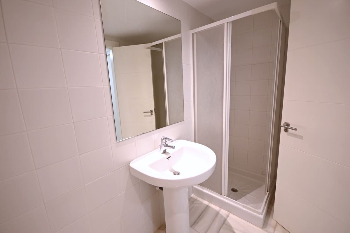5 sypialnia Dom do wynajęcia w Guadalmina z basenem garażem - 3 500 € (Ref: 9942704)