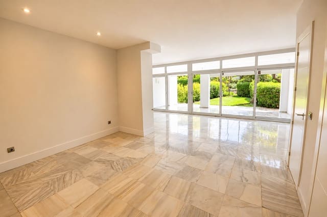 5 sypialnia Dom do wynajęcia w Guadalmina Baja, Marbella z basenem garażem - 3 500 € (Ref: 9942704)