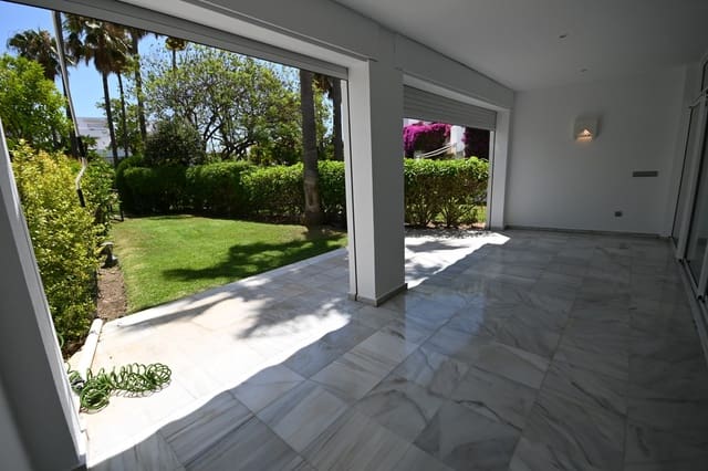 5 sypialnia Dom do wynajęcia w Guadalmina Baja, Marbella z basenem garażem - 3 500 € (Ref: 9942704)