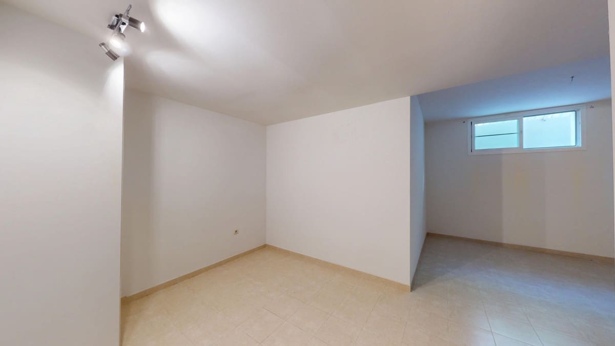 4 soveværelse Byhus til salg i Guadalmina med swimmingpool garage - € 825.000 (Ref: 9945910)
