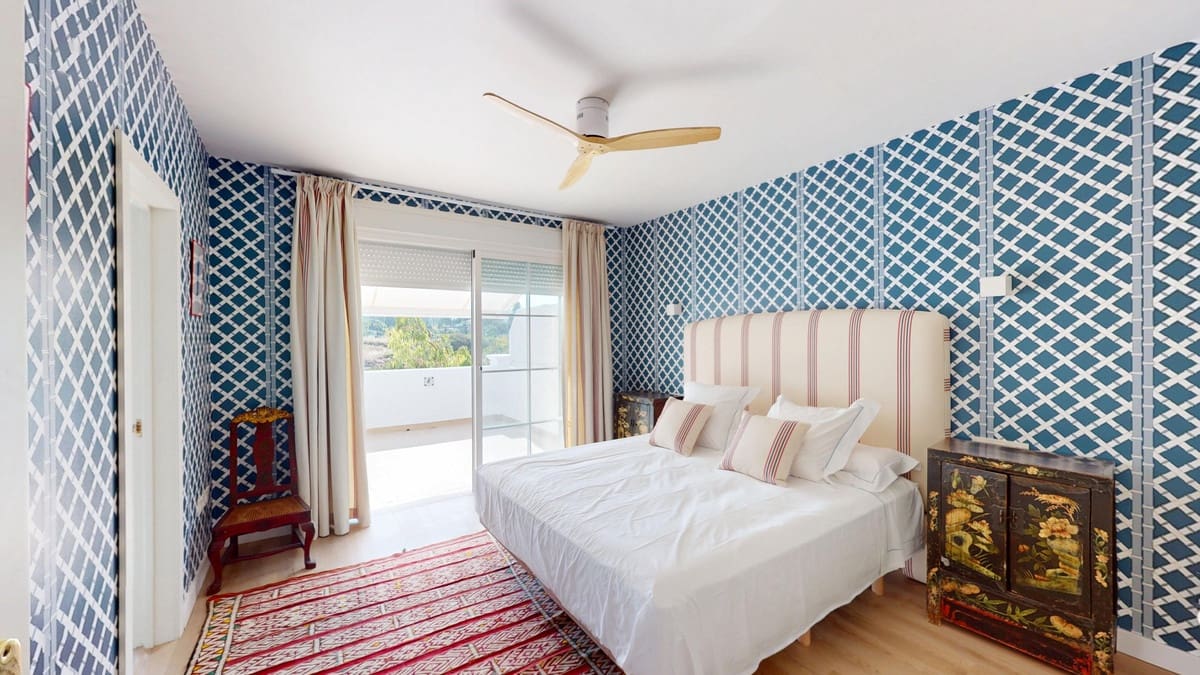4 soveværelse Byhus til salg i Guadalmina med swimmingpool garage - € 825.000 (Ref: 9945910)