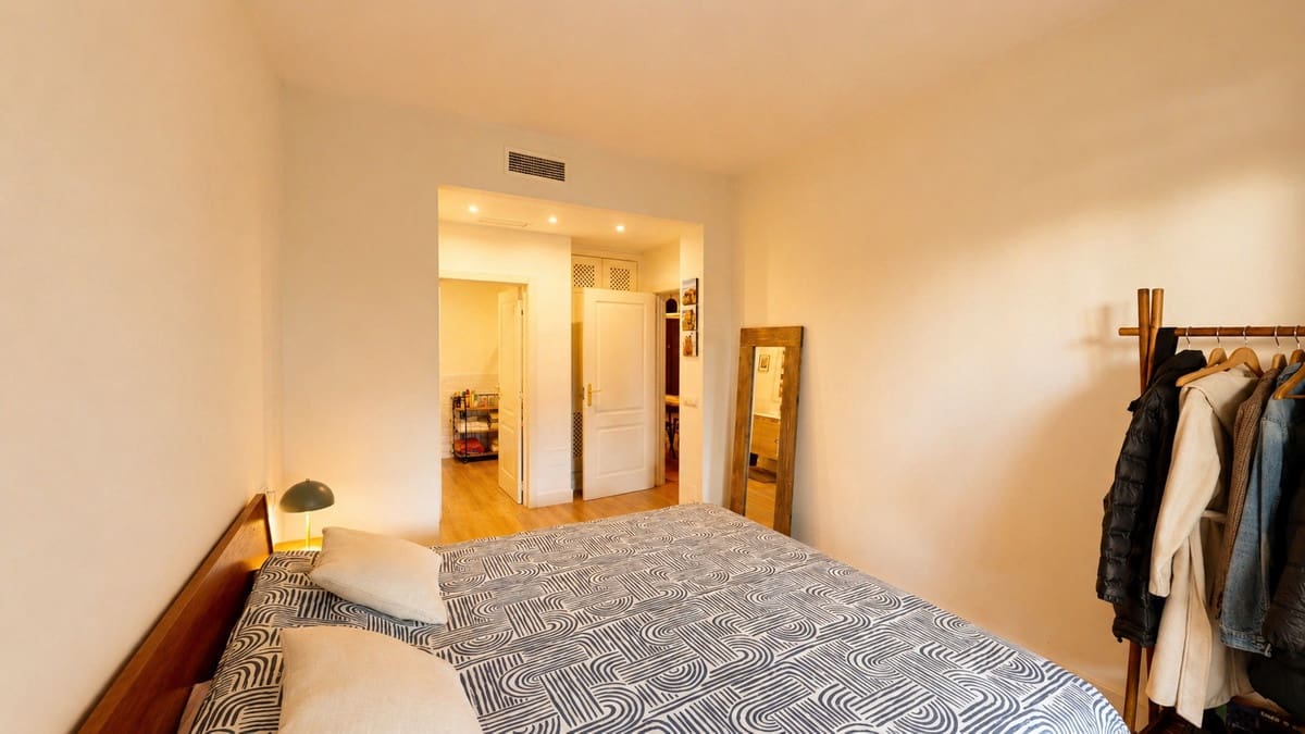 3 sovrum Lägenhet att hyra i Guadalmina med pool - 2 200 € (Ref: 9949973)
