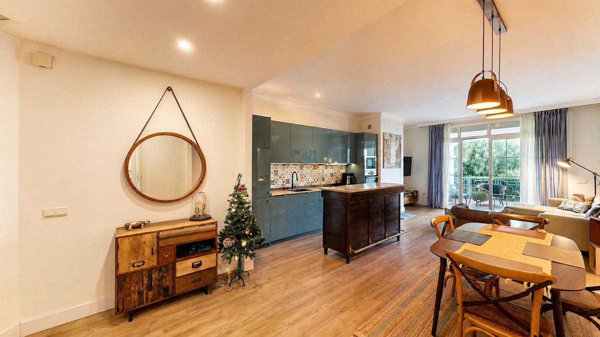 3 sovrum Lägenhet att hyra i Guadalmina med pool - 2 200 € (Ref: 9949973)