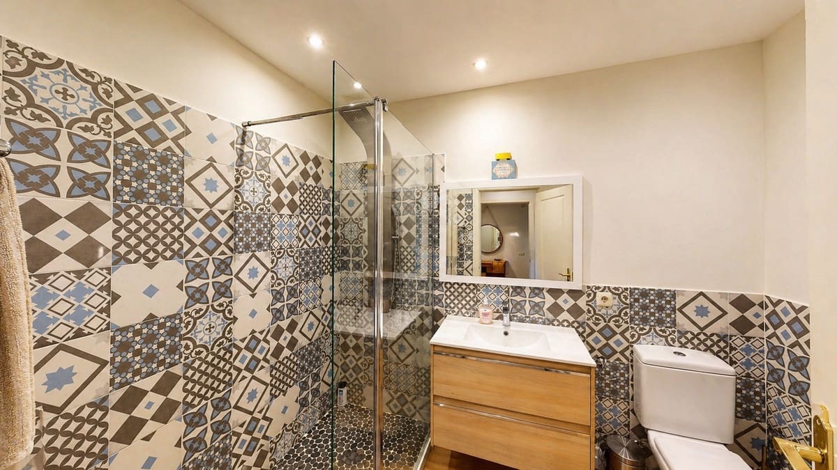 3 sovrum Lägenhet att hyra i Guadalmina med pool - 2 200 € (Ref: 9949973)