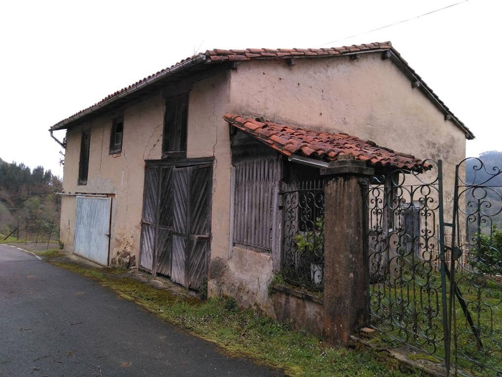 10 soveværelse Villa til salg i Colunga - € 280.000 (Ref: 3481123)