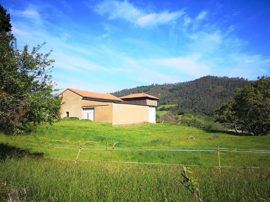 4 bedroom Finca/Country House for sale in Lugo de Llanera, Llanera €