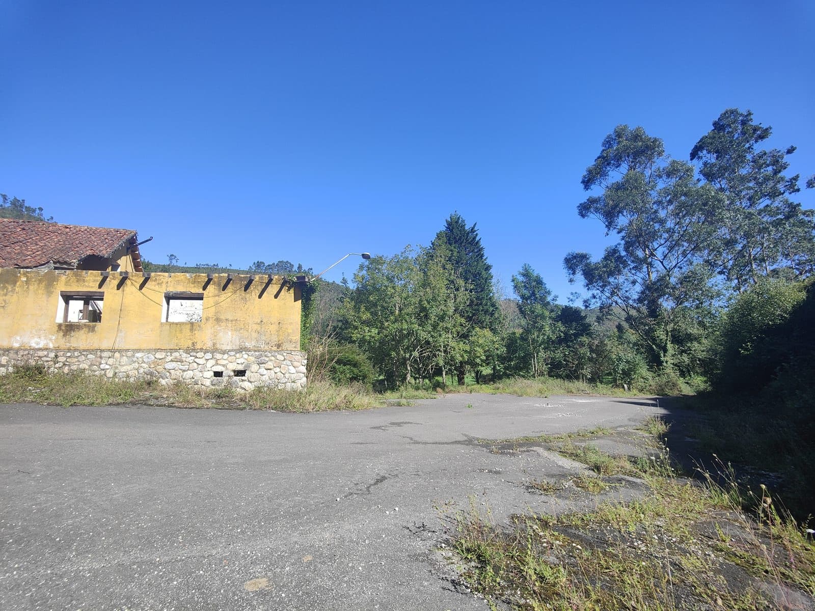 Finca/Herregård til salgs i Llanes med svømmebasseng - € 600 000 (Ref: 6111439)
