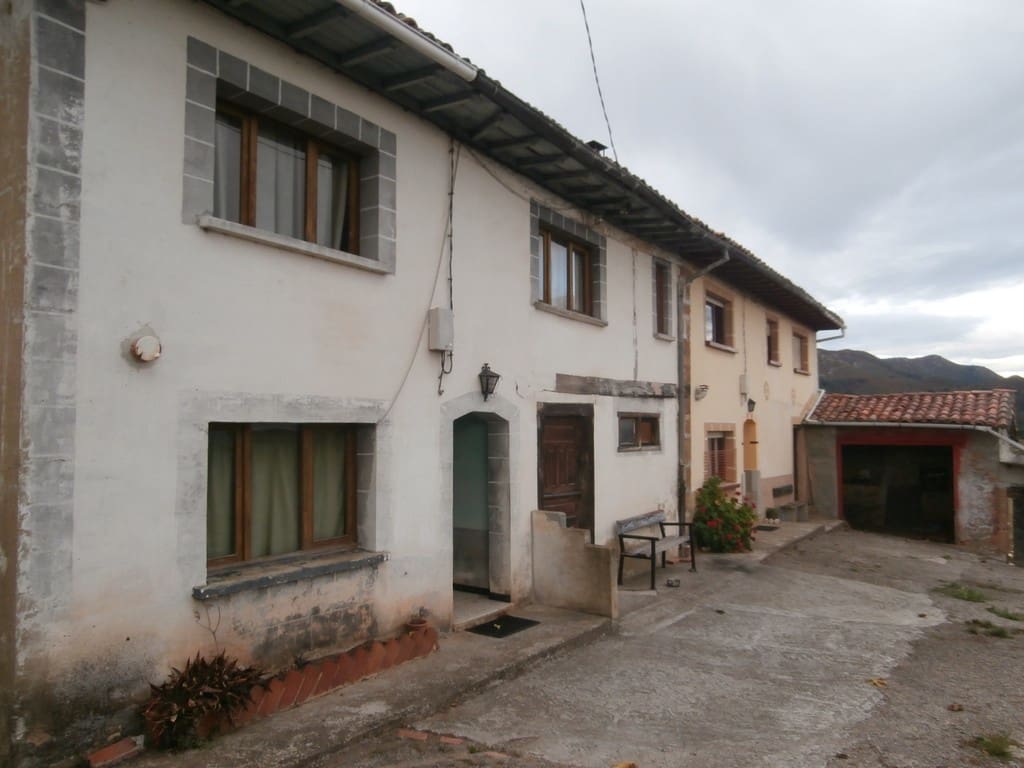 7 soveværelse Finca/Landehus til salg i Infiesto - € 380.000 (Ref: 6401038)