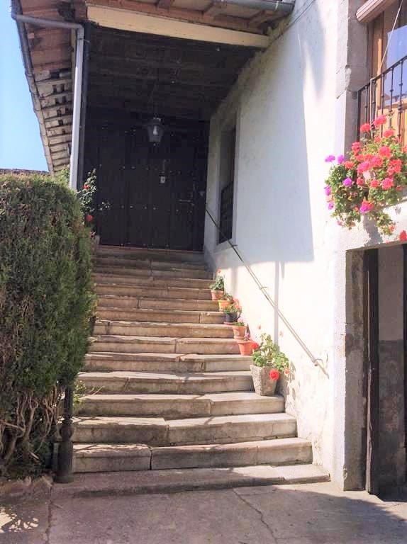 12 soveværelse Finca/Landehus til salg i Carreno - € 550.000 (Ref: 7377170)