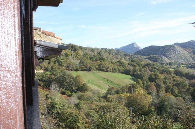 9 soveværelse Finca/Landehus til salg i Parres - € 900.000 (Ref: 7393940)