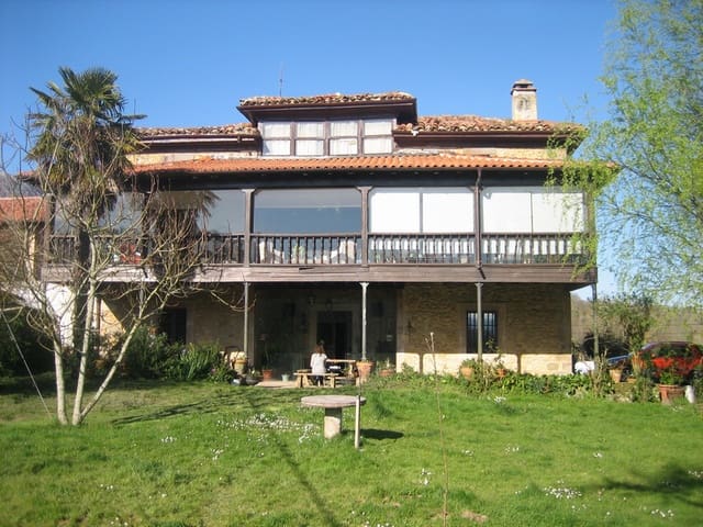 9 soveværelse Finca/Landehus til salg i Parres - € 900.000 (Ref: 7393940)